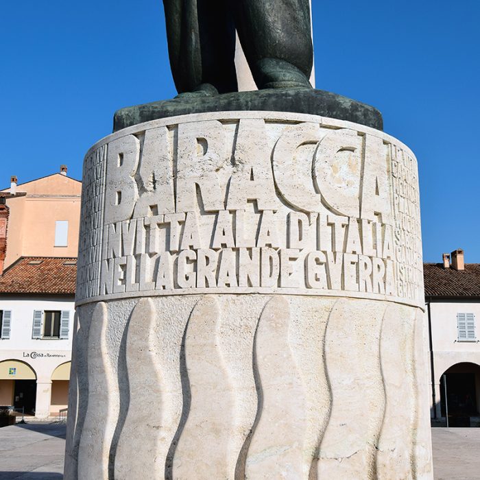 Il basamento del monumento a Francesco Baracca